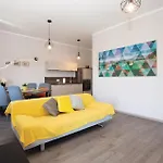 Luxurious In Praputnjak