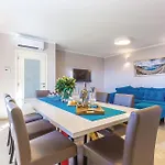 Semesterbostad Luxurious In *