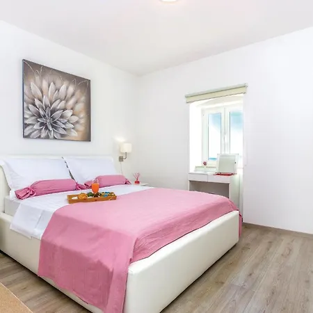 펜션 Gorgeous In Praputnjak