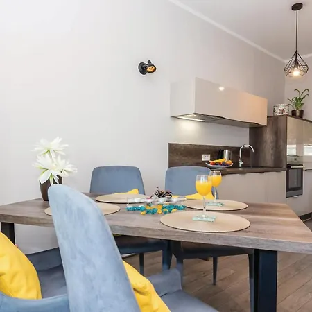 Cozy In With Kitchen Holiday home