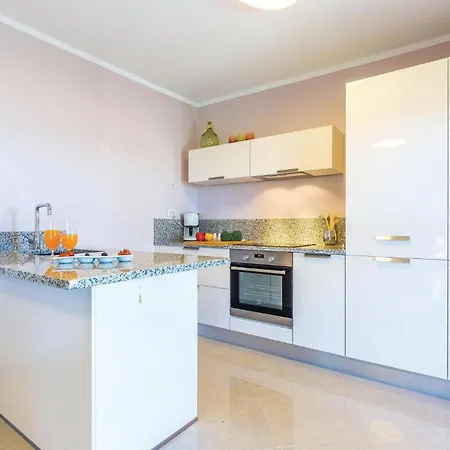 Cozy In With Kitchen Holiday home
