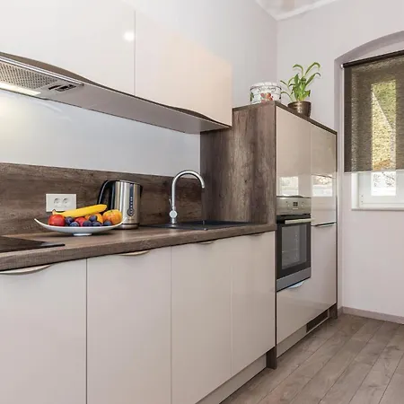 Cozy In With Kitchen Holiday home